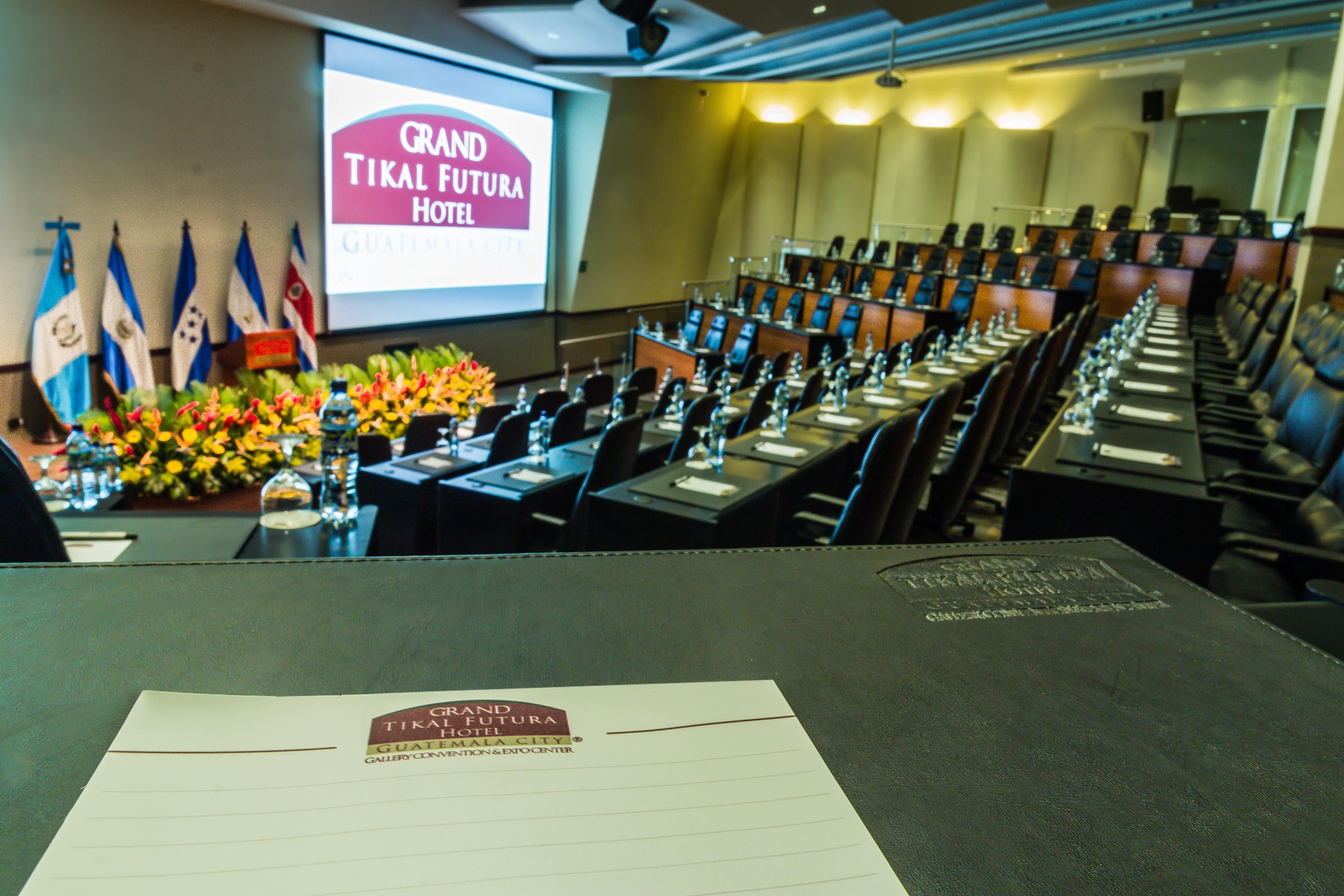 Tikal Futura Hotel & Convention Center Ville de Guatemala Extérieur photo