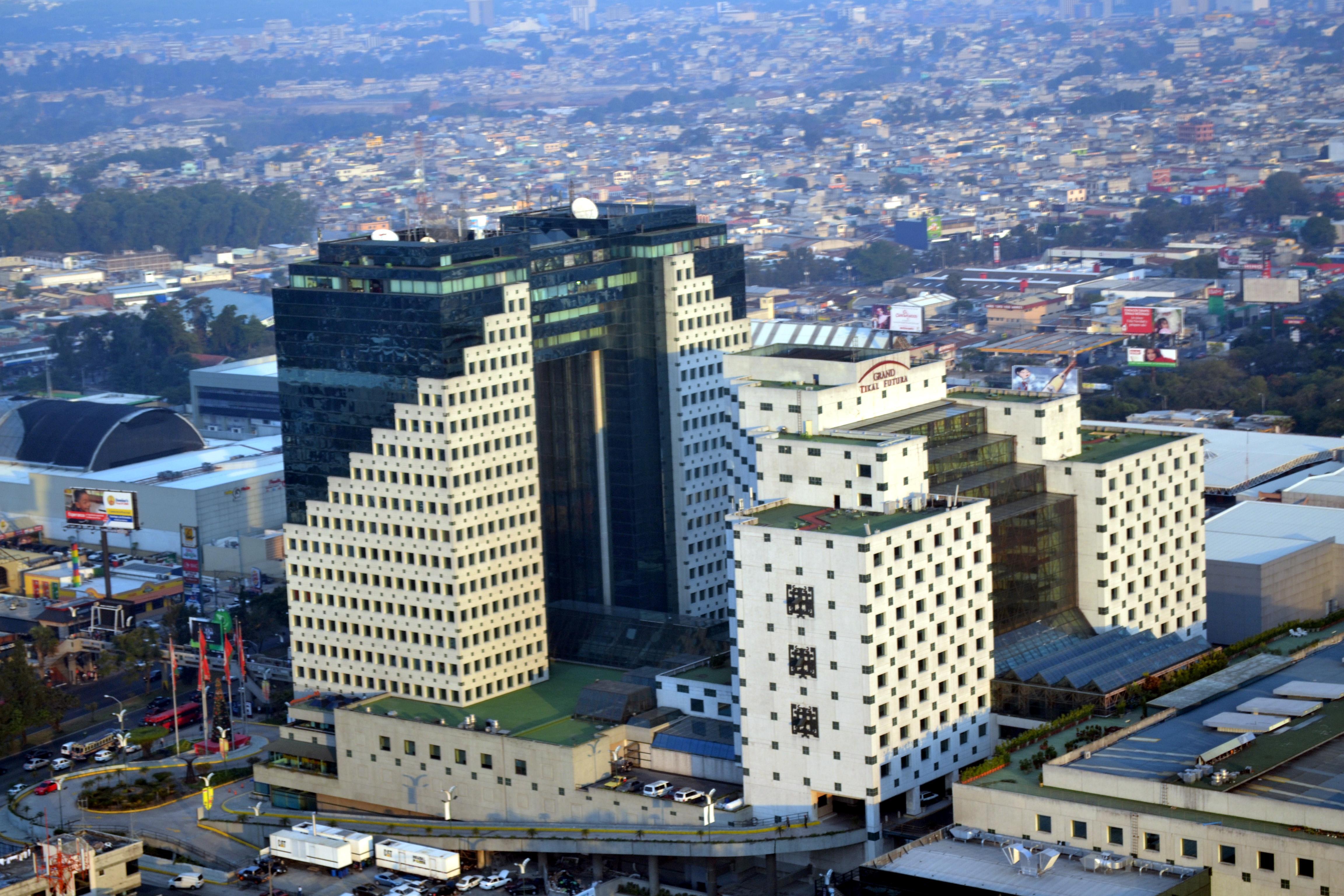 Tikal Futura Hotel & Convention Center Ville de Guatemala Extérieur photo